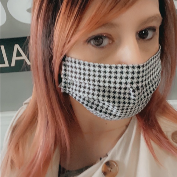 Meet Your Posher, Lorrelei Rex - Picture 4 of 6